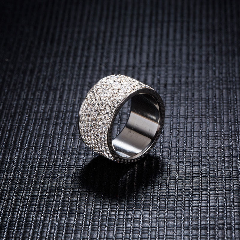 HarmonyCircle - Full Crystal Stainless Steel Ring