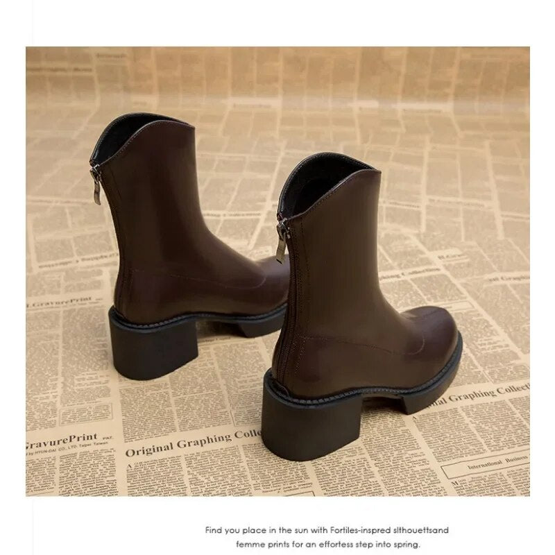 Chunky Heel Short Boots "Classique" 2024